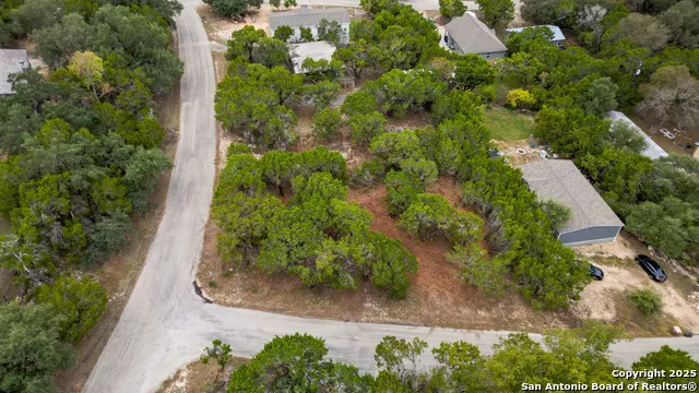 799 Hillside Canyon Lake, TX 78133