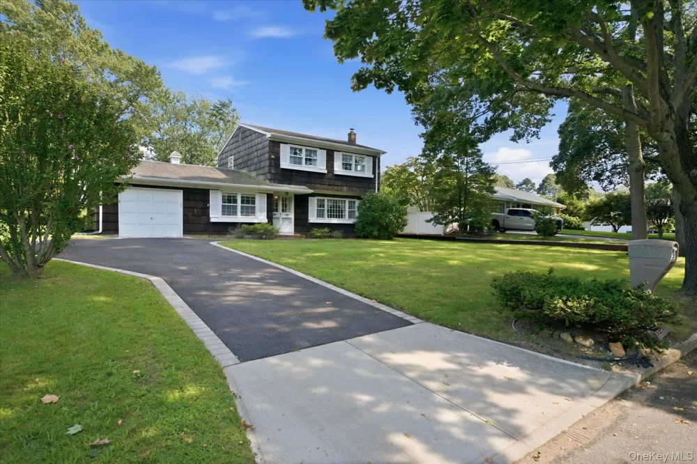 9 Mill Pond Lane East Moriches, NY 11940
