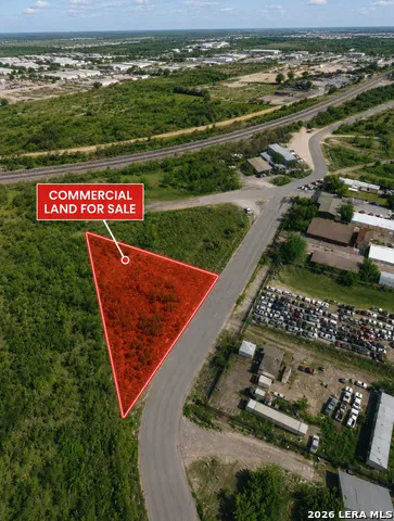 00 Welch RD Laredo, TX 78043