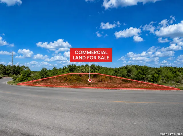 00 Welch RD Laredo, TX 78043