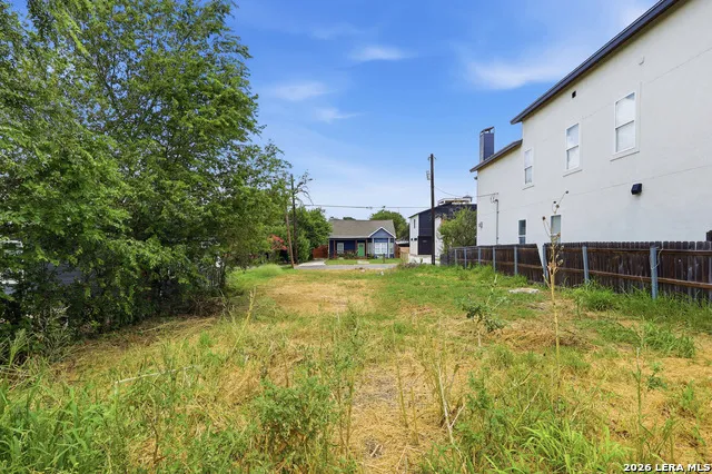 116 SPRUCE ST San Antonio, TX 78203