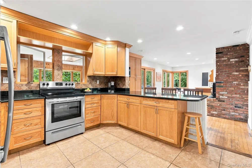 4 Saltmeadow Lane Bayport, NY 11705