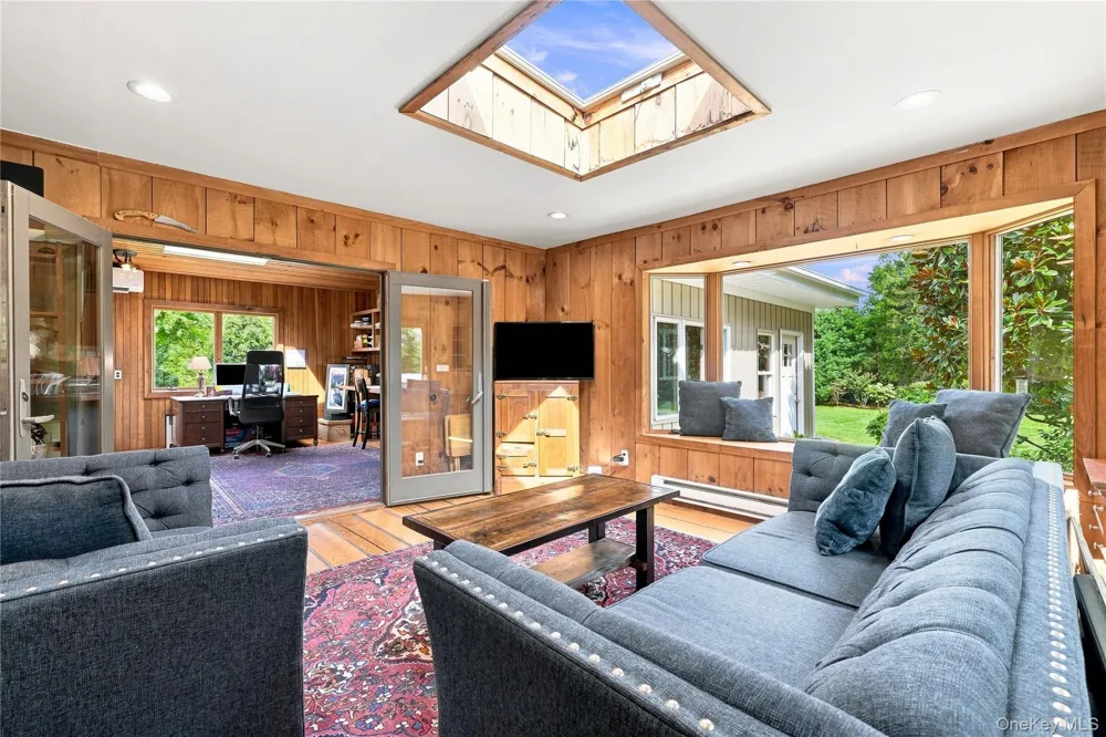 4 Saltmeadow Lane Bayport, NY 11705