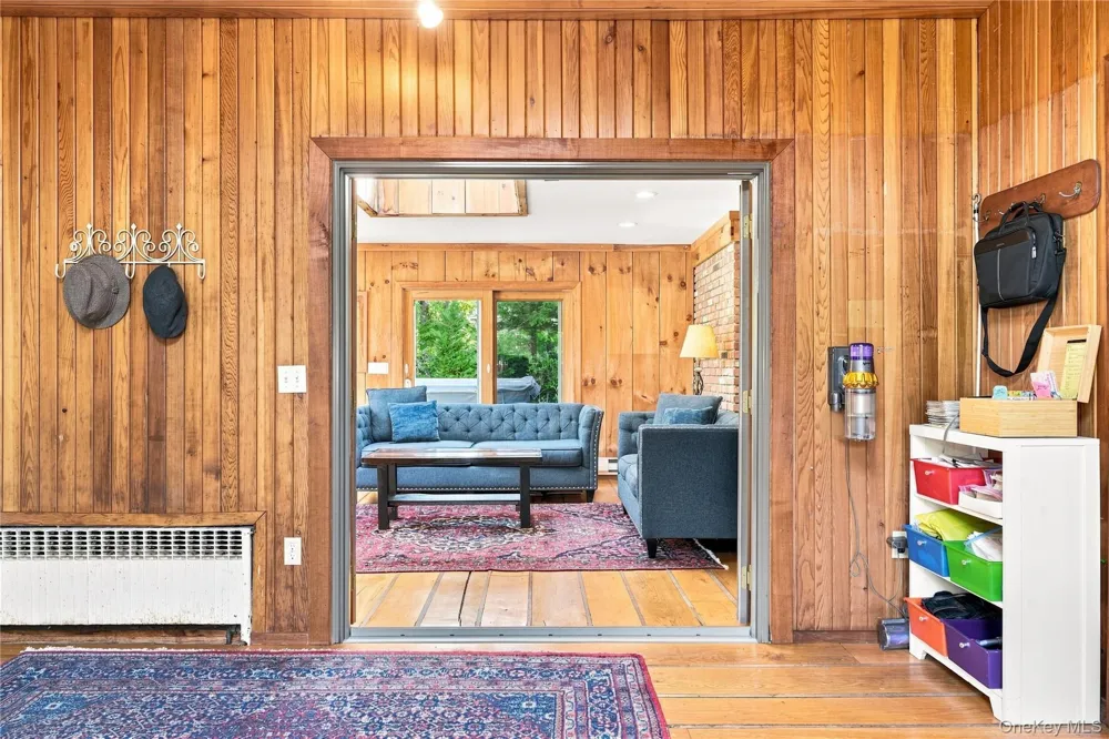 4 Saltmeadow Lane Bayport, NY 11705