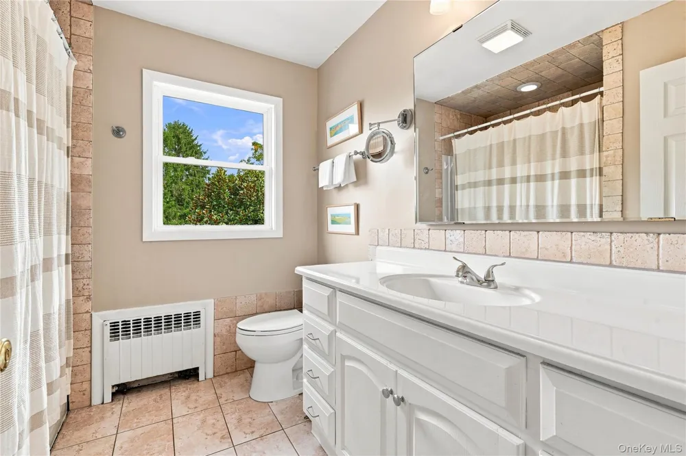 4 Saltmeadow Lane Bayport, NY 11705