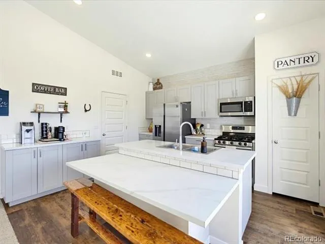 1122 Cottontail Lane Wiggins, CO 80654
