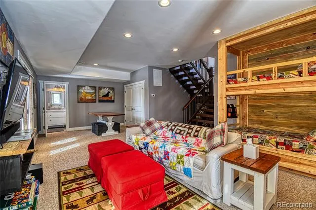 237 Ridge Rd Twin Lakes, CO 81251