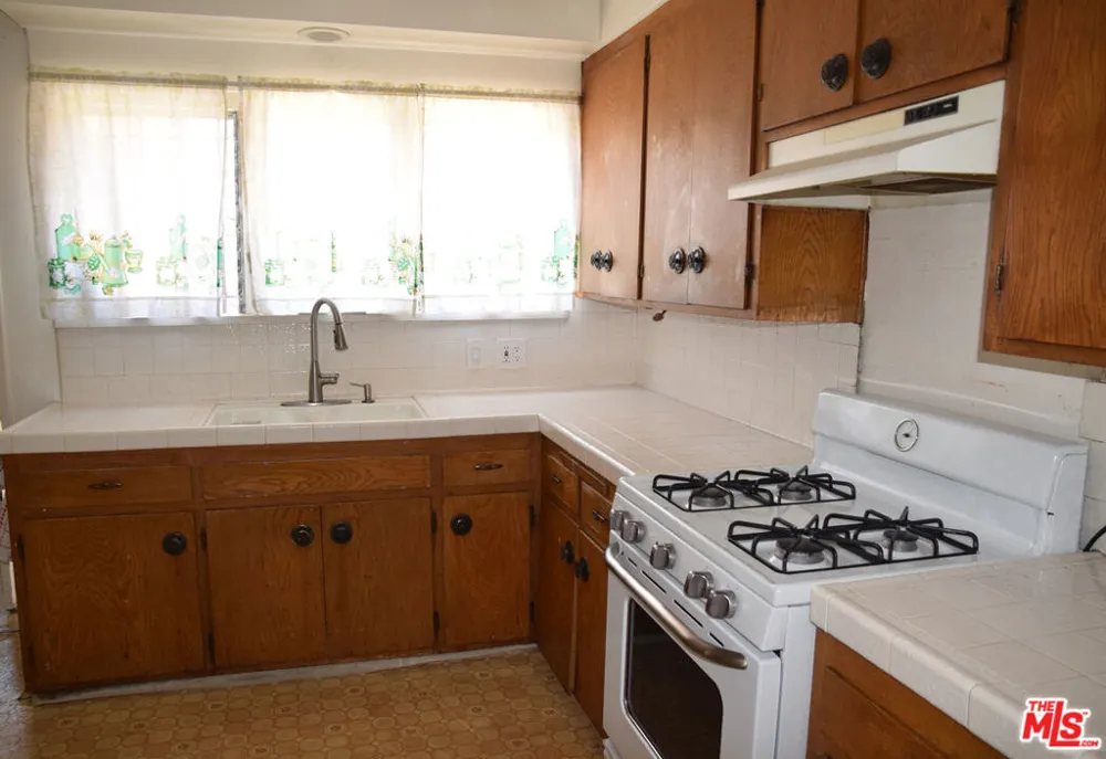 715 Ogden Drive Los Angeles, CA 90046