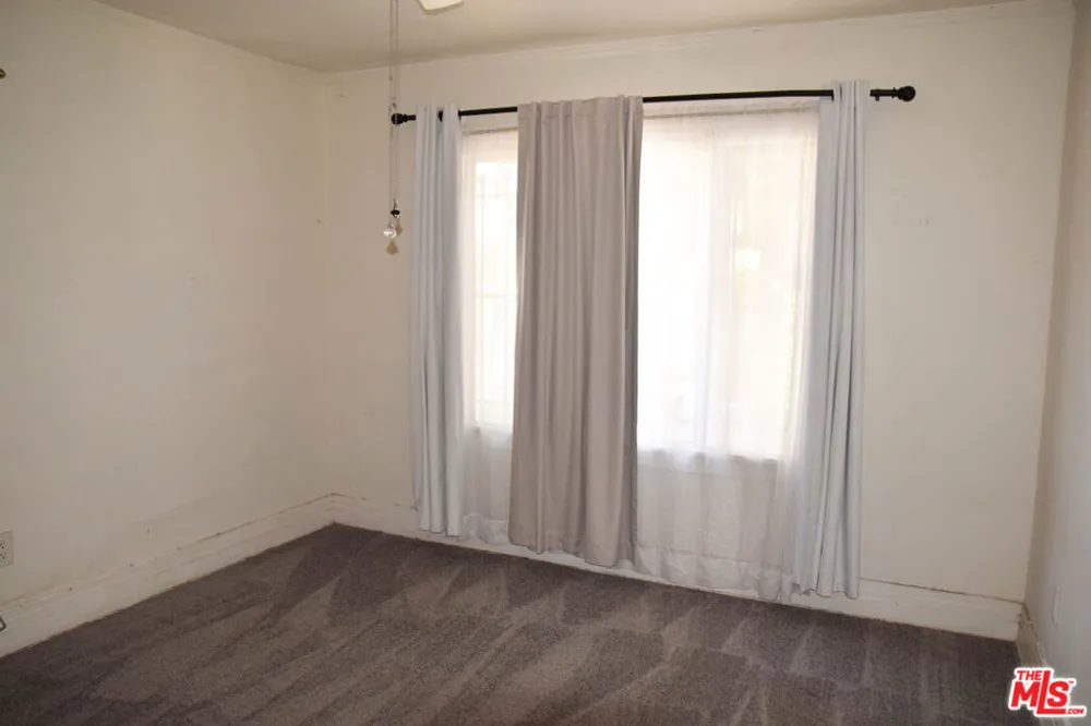 715 Ogden Drive Los Angeles, CA 90046