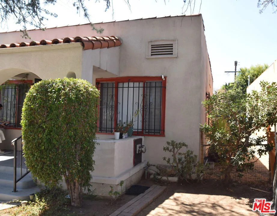 715 Ogden Drive Los Angeles, CA 90046