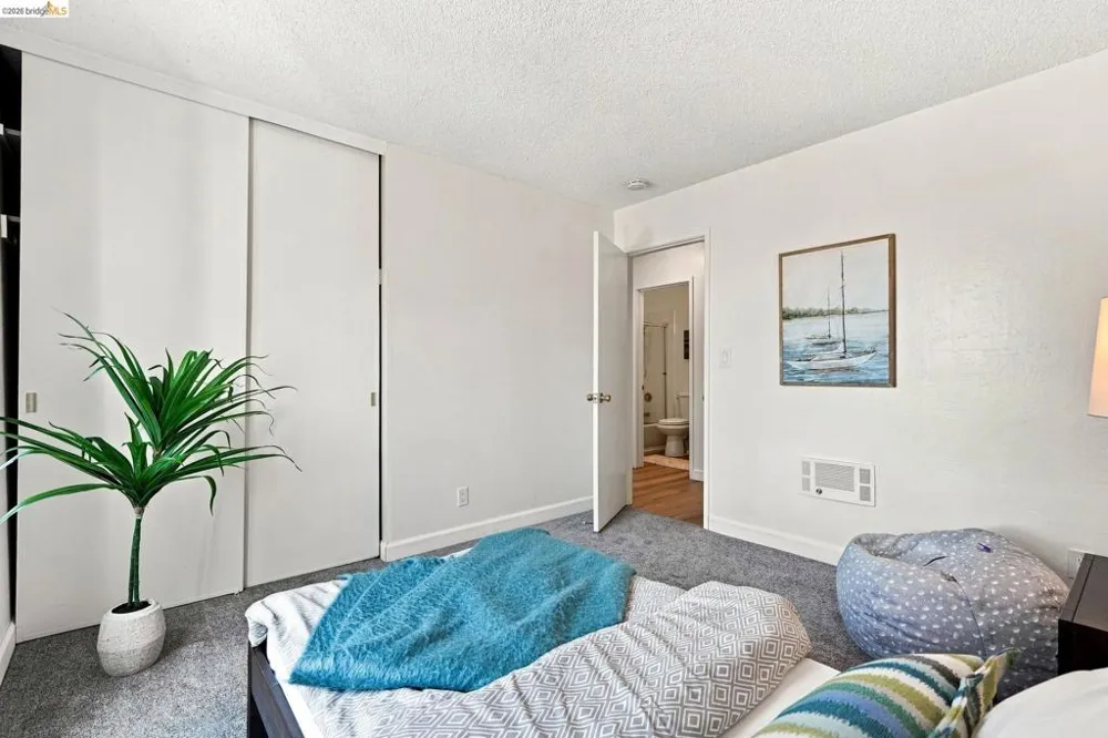 955 Shorepoint Court #208 Alameda, CA 94501