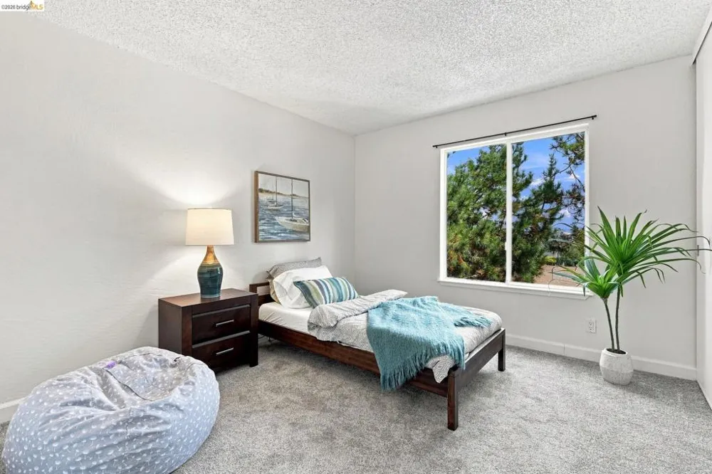 955 Shorepoint Court #208 Alameda, CA 94501