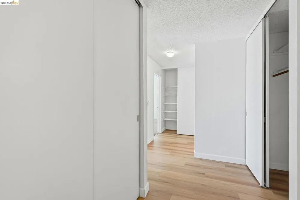 955 Shorepoint Court #208 Alameda, CA 94501