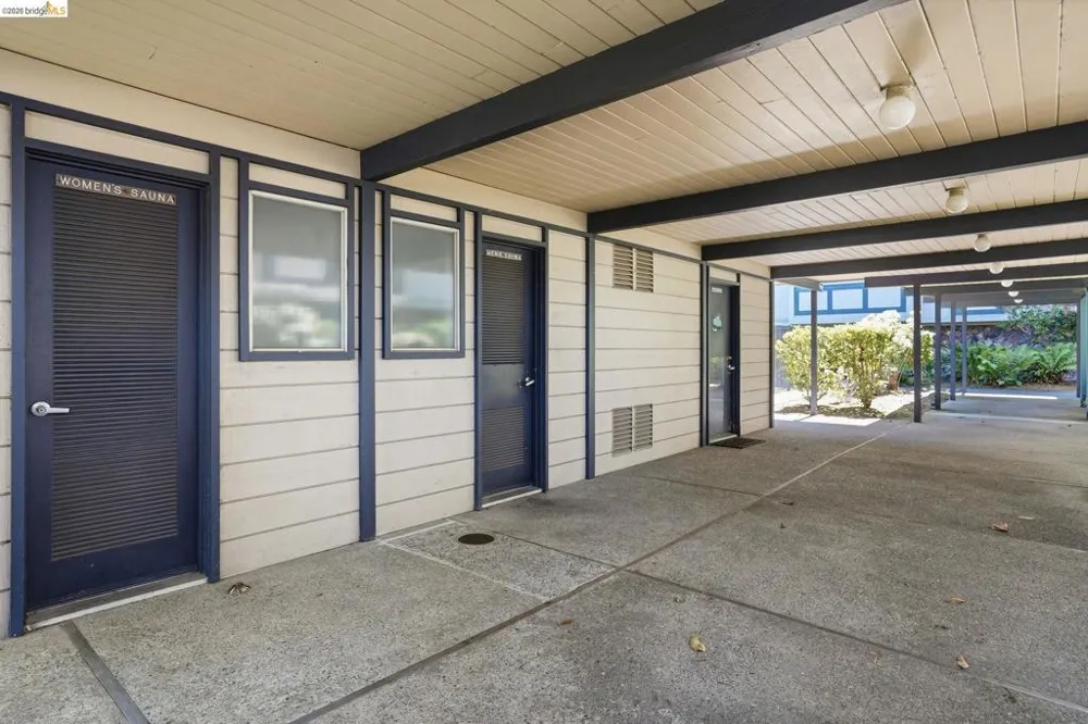 955 Shorepoint Court #208 Alameda, CA 94501