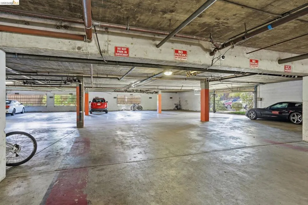 955 Shorepoint Court #208 Alameda, CA 94501