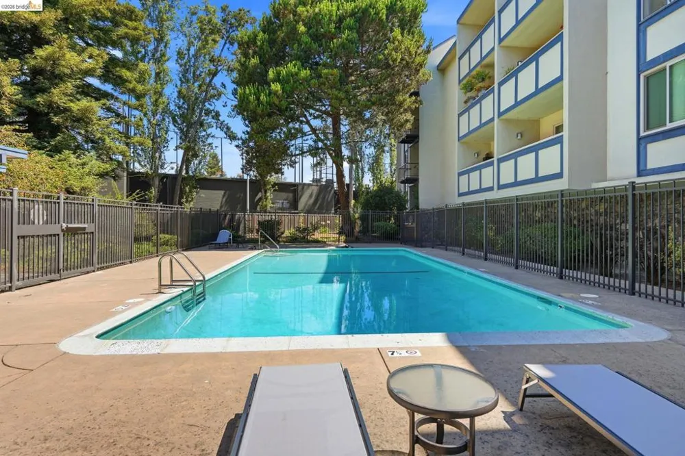 955 Shorepoint Court #208 Alameda, CA 94501