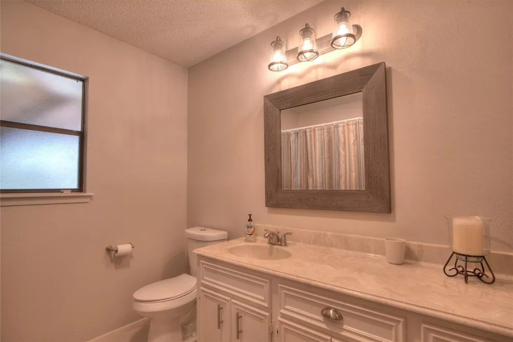 2702 S Pine Hill Drive Pearland, TX 77581
