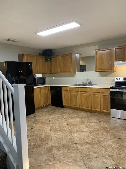 5518 Camry Spgs San Antonio, TX 78251