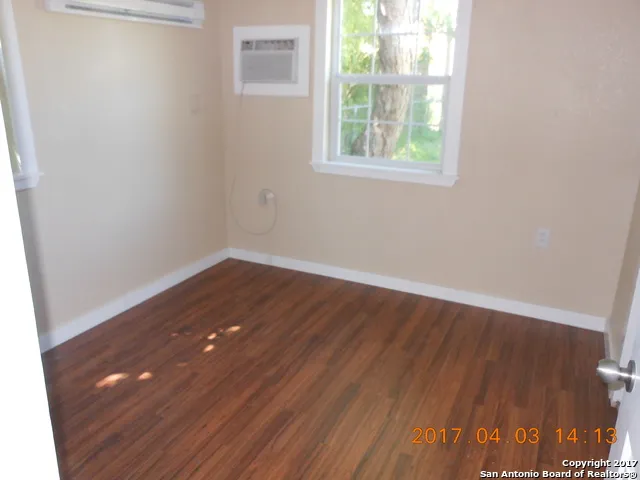 427 LIVELY DR Unit GARAGE APARTMENT San Antonio, TX 78213