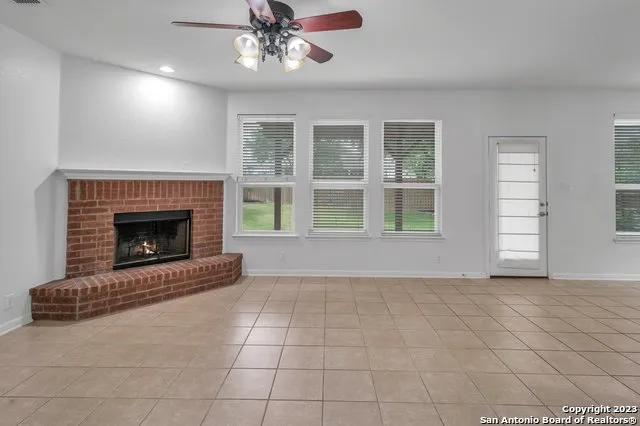 306 BIRKDALE DR Cibolo, TX 78108