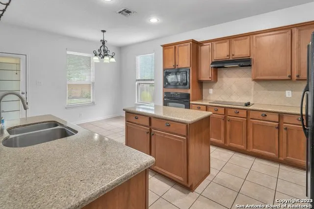 306 BIRKDALE DR Cibolo, TX 78108
