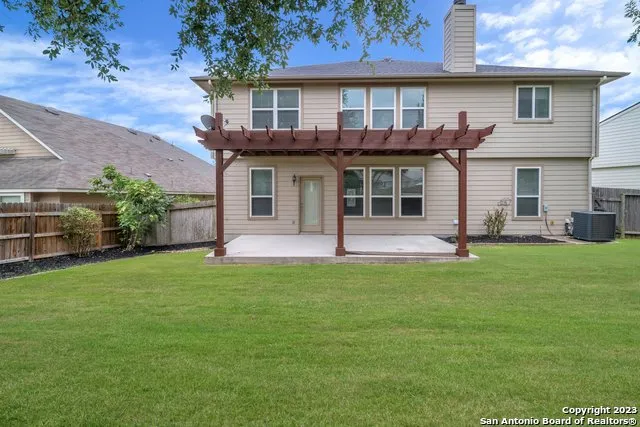 306 BIRKDALE DR Cibolo, TX 78108