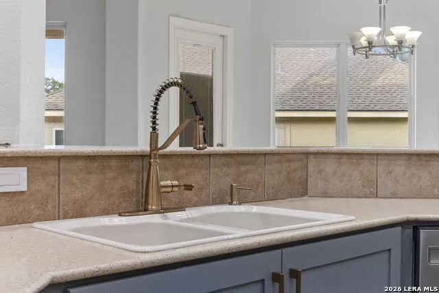 26807 Interstate 10 W Unit 3 Boerne, TX 78006