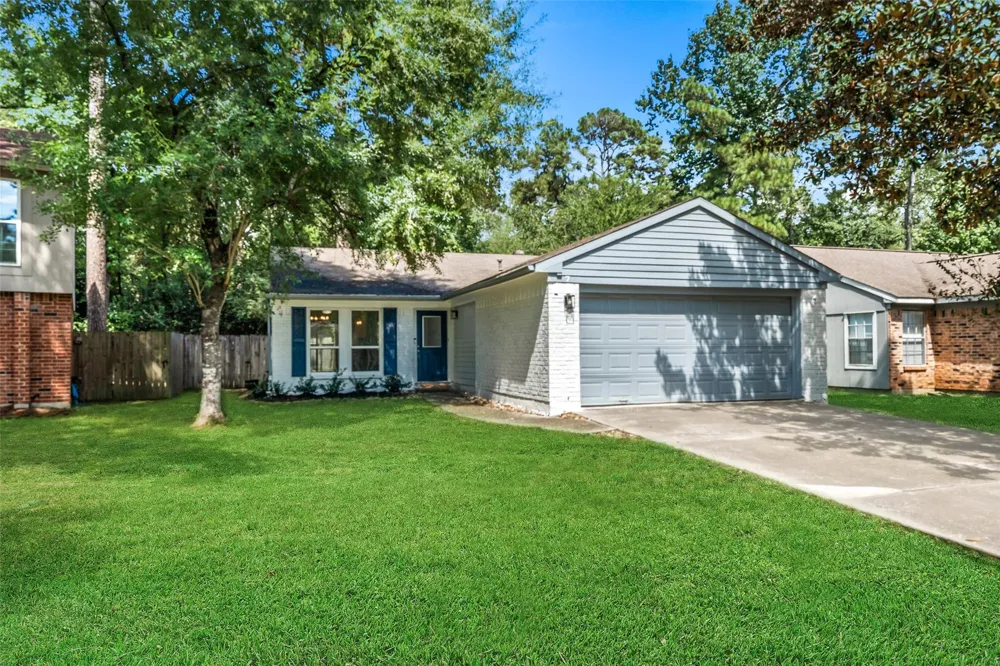 7 Hasting Oak Court The Woodlands, TX 77381