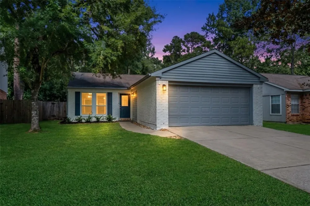 7 Hasting Oak Court The Woodlands, TX 77381