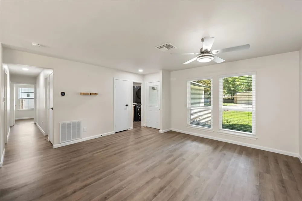 7 Hasting Oak Court The Woodlands, TX 77381