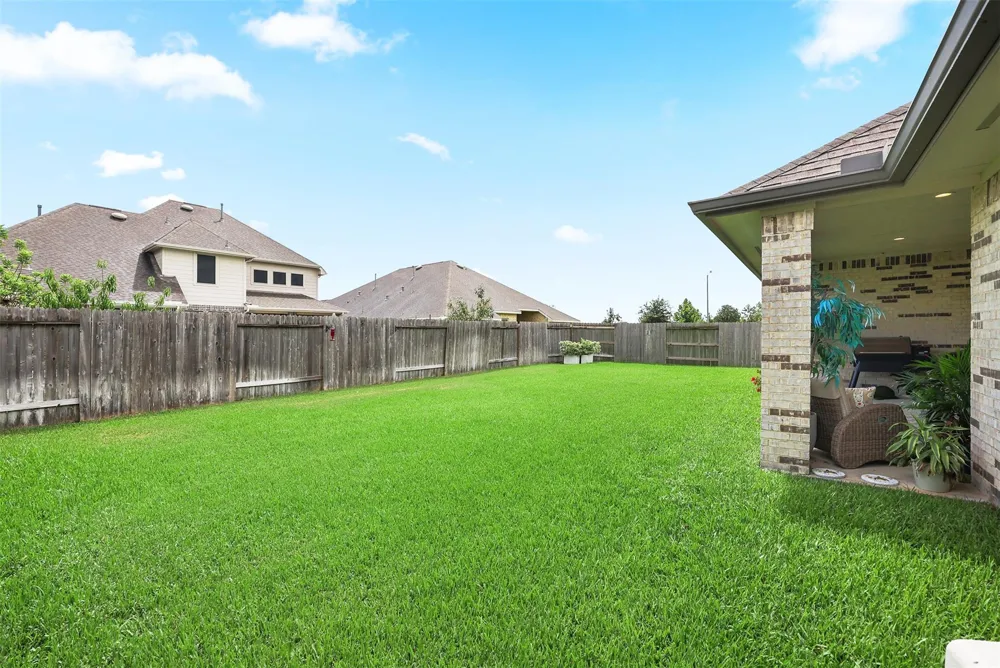 5515 Elden Trail Pasadena, TX 77505