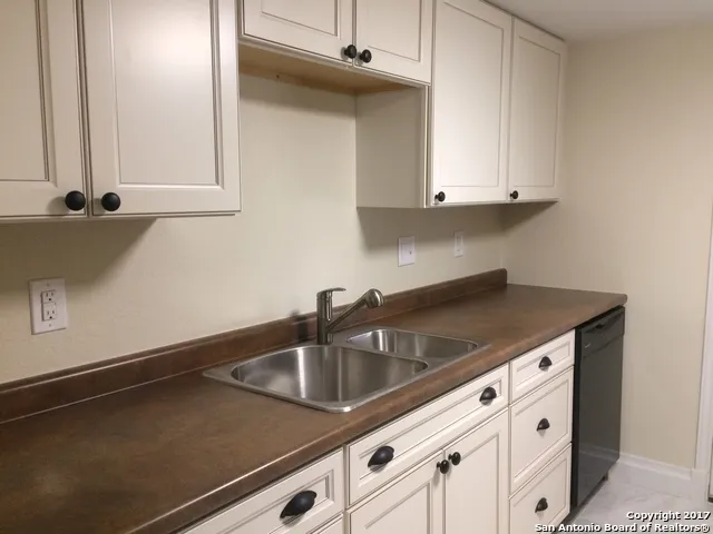 10515 Hillbrook Unit 1 Schertz, TX 78108