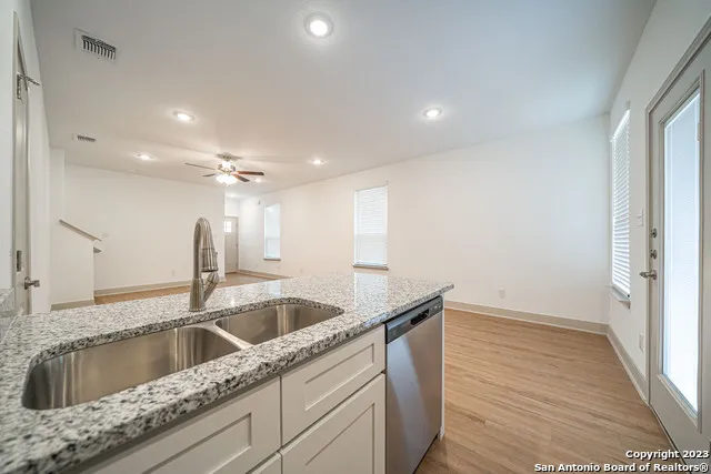 13513 Tulipwood Nook Unit 102 San Antonio, TX 78253