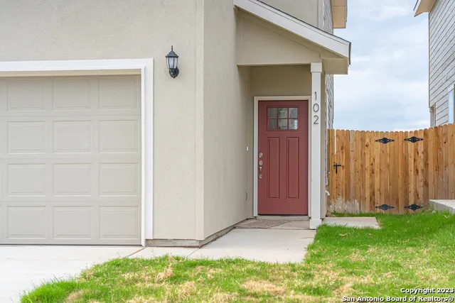 13513 Tulipwood Nook Unit 102 San Antonio, TX 78253