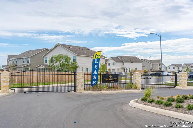 13513 Tulipwood Nook Unit 102 San Antonio, TX 78253