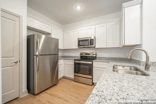 13513 Tulipwood Nook Unit 102 San Antonio, TX 78253