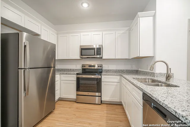 13513 Tulipwood Nook Unit 102 San Antonio, TX 78253
