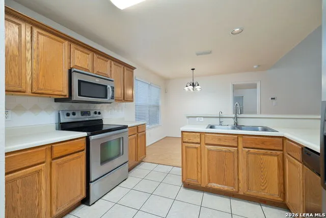 30 PEMBROKE LN San Antonio, TX 78240