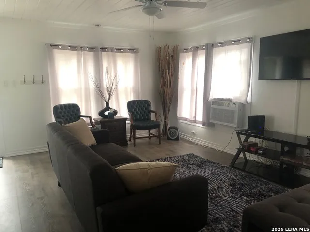 2427 W SOUTHCROSS Unit REAR San Antonio, TX 78211