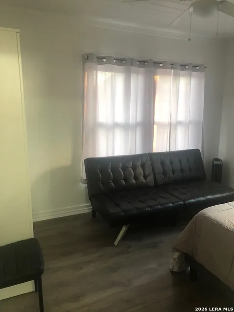 2427 W SOUTHCROSS Unit REAR San Antonio, TX 78211