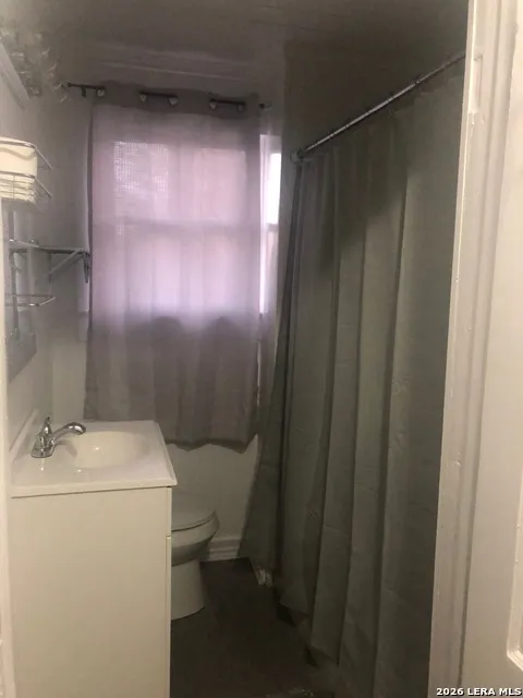 2427 W SOUTHCROSS Unit REAR San Antonio, TX 78211