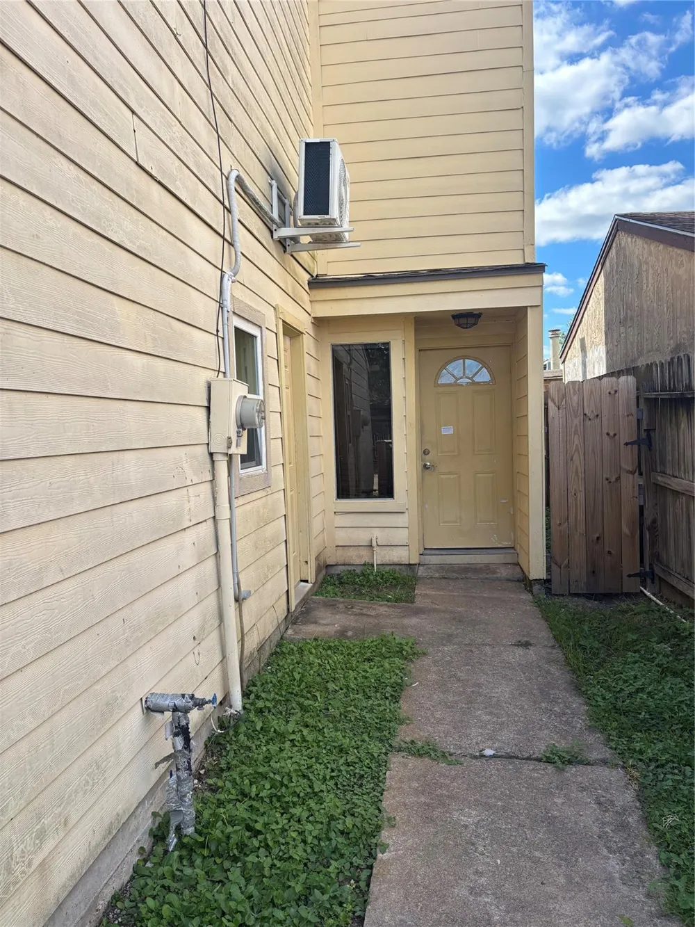 7824 Windward Passage Street Houston, TX 77072