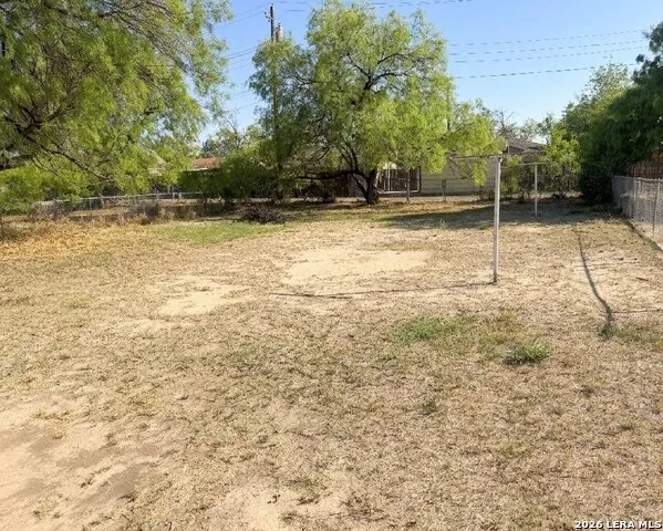 1626 Bowles St Eagle Pass, TX 78852