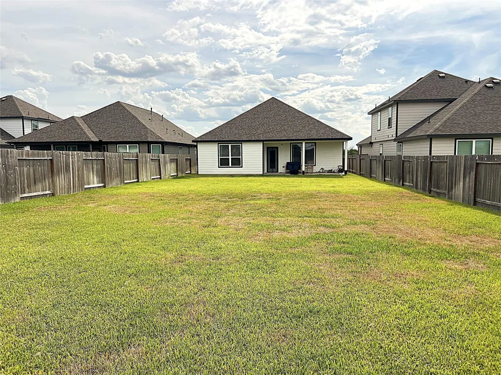 3040 Chestnut Ln Brookshire, TX 77423