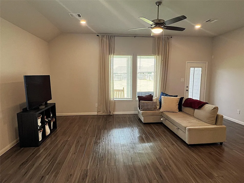 3040 Chestnut Ln Brookshire, TX 77423