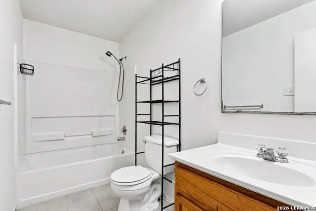 119 Quince Flower San Antonio, TX 78253
