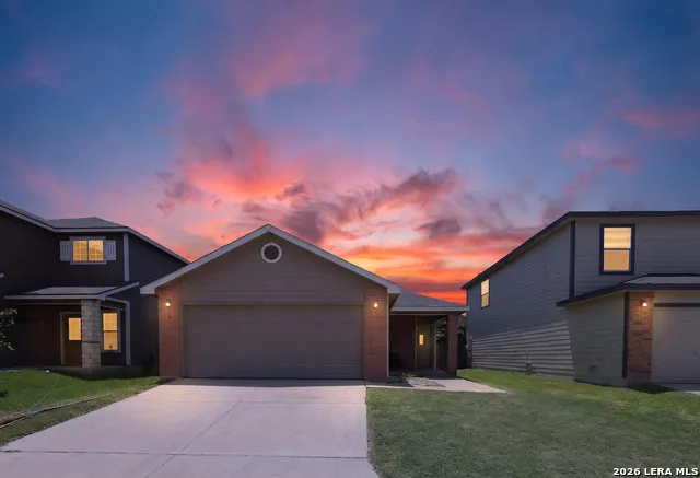 119 Quince Flower San Antonio, TX 78253