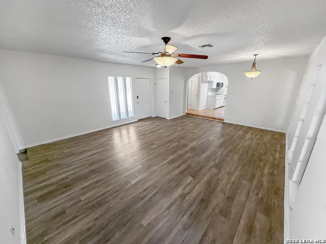 14707 Chimney Way San Antonio, TX 78232