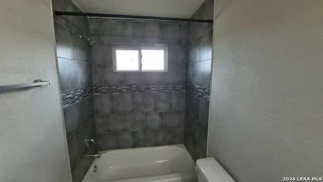 13211 Reid Meadows Live Oak, TX 78233