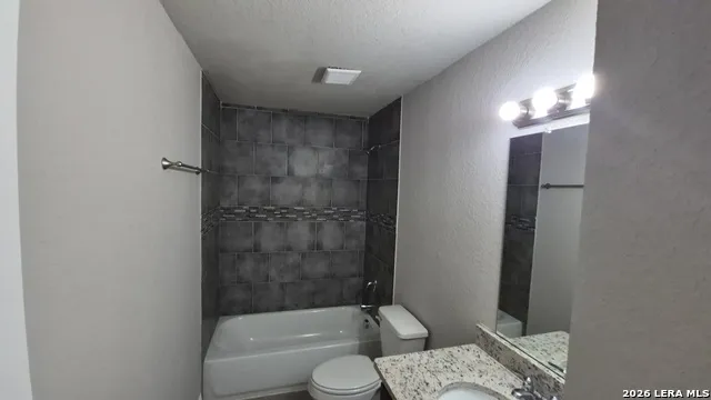 13211 Reid Meadows Live Oak, TX 78233